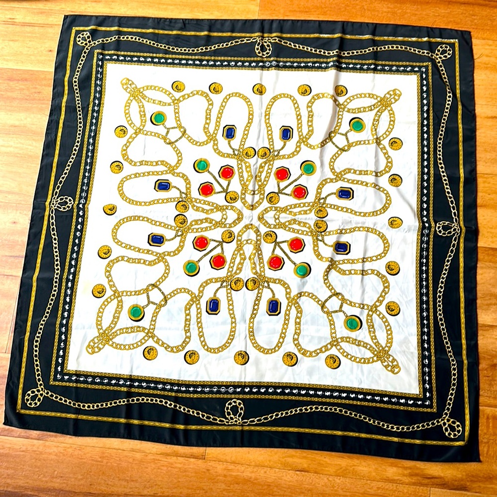 Woman’s Scarf